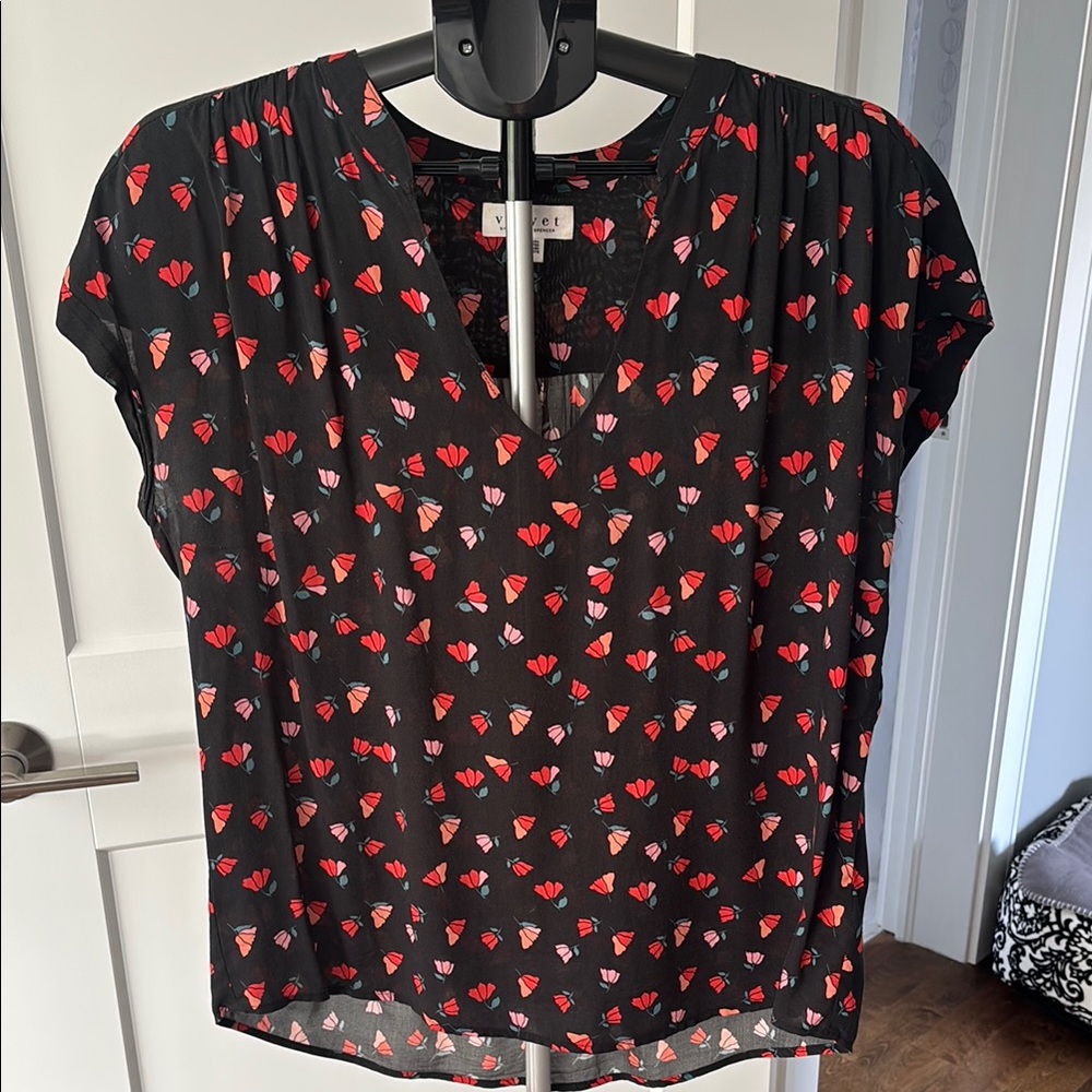 Velvet Relaxed Black and Red Short Sleeve Blouse